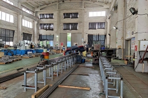 南京折彎機(jī)夾模板安全使用規(guī)則